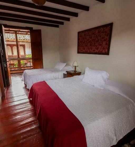 اتاق سوپریور با تخت بزرگ, Casa Lola Hotel Boutique