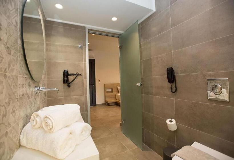 Номер Deluxe, Delight Luxury Rooms