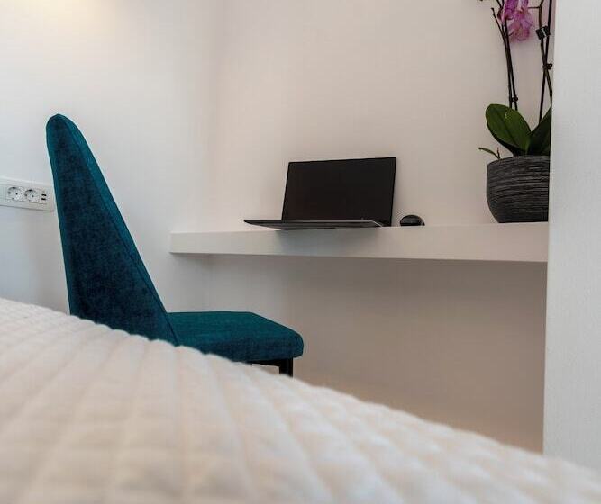 Люкс Повышенной Комфортности, Palm Island Suites