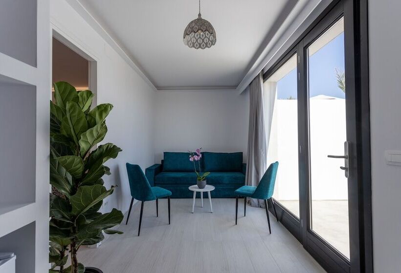 Люкс, Palm Island Suites