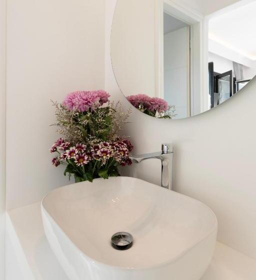 Люкс Повышенной Комфортности, Palm Island Suites