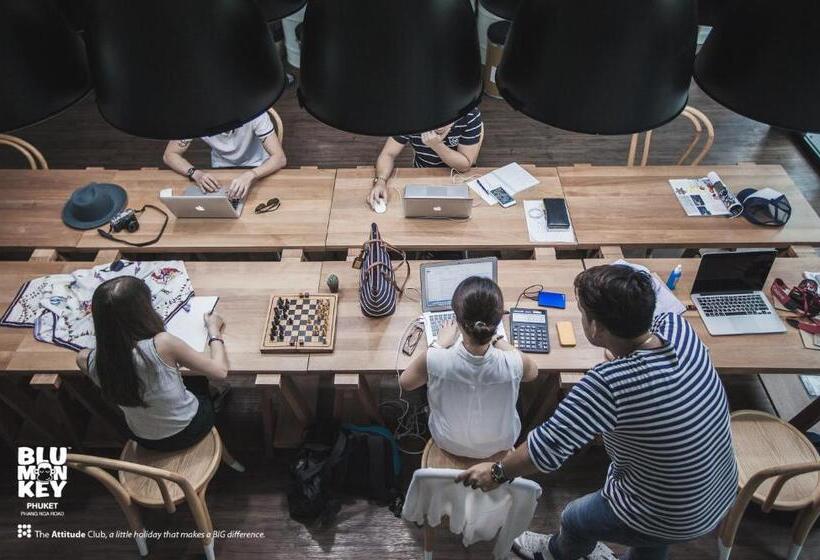 디럭스 룸, Blu Monkey Hub And Hotel Phuket Town  Free All Day Coworking Space