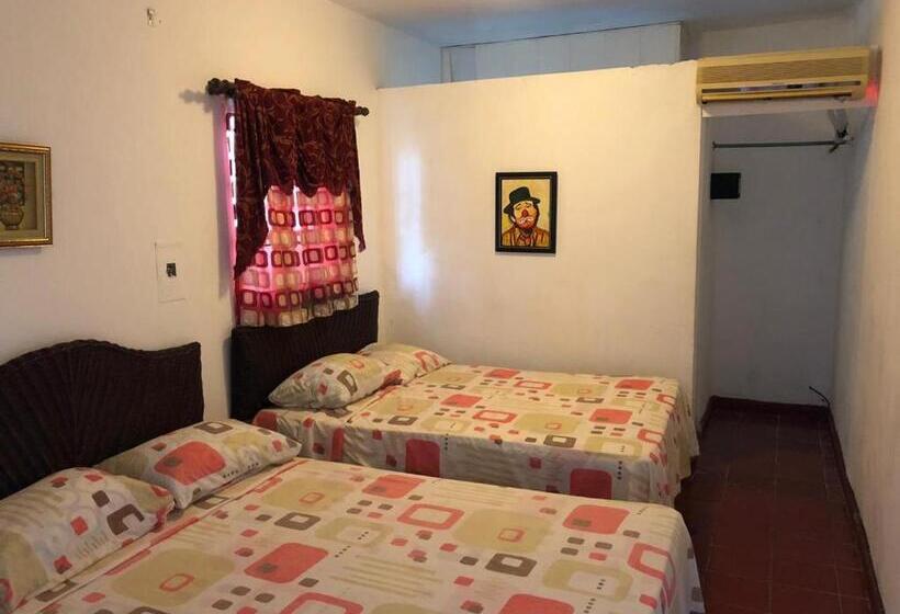 Номер Стандарт 2 Двуспальные Кровати, Bocachica Beach