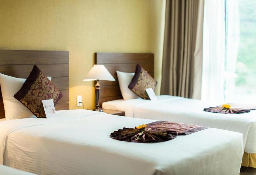 اتاق استاندارد سه نفره, Muong Thanh Grand Nha Trang