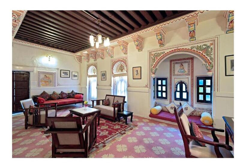 스위트, Rohet Garh