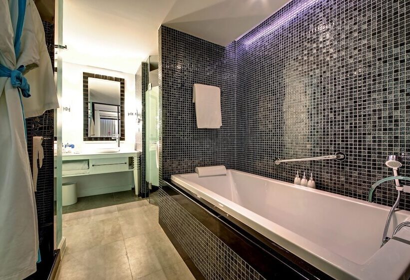 Стандартный Номер Кровать Кинг, Wave Hotel Pattaya