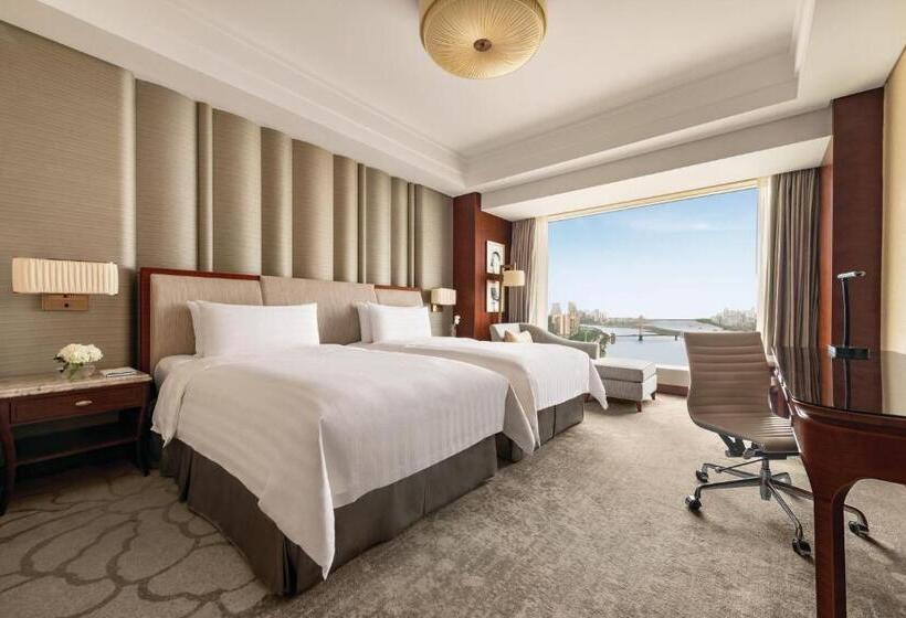 Номер Клуб, Shangrila Nanchang