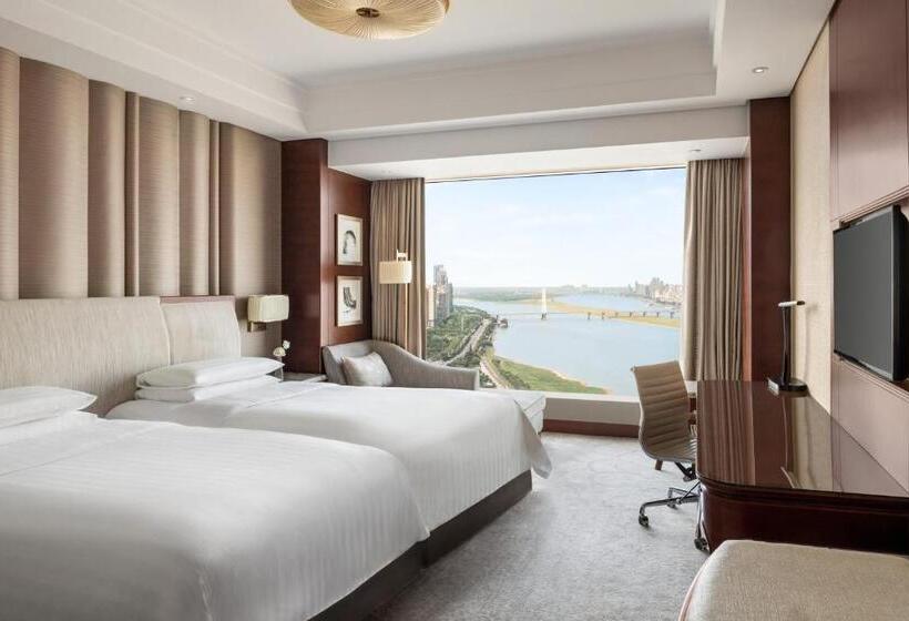 Номер Клуб, Shangrila Nanchang