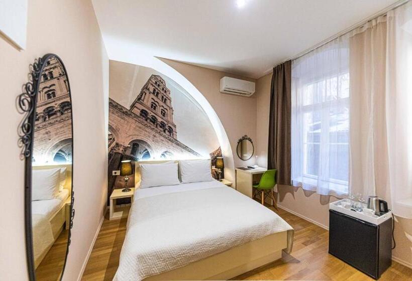 디럭스 룸, Pjaca City Rooms