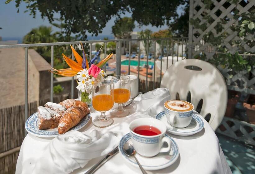Семейный Номер, Wellness And Relaxing Time In Ischia Per 16 People