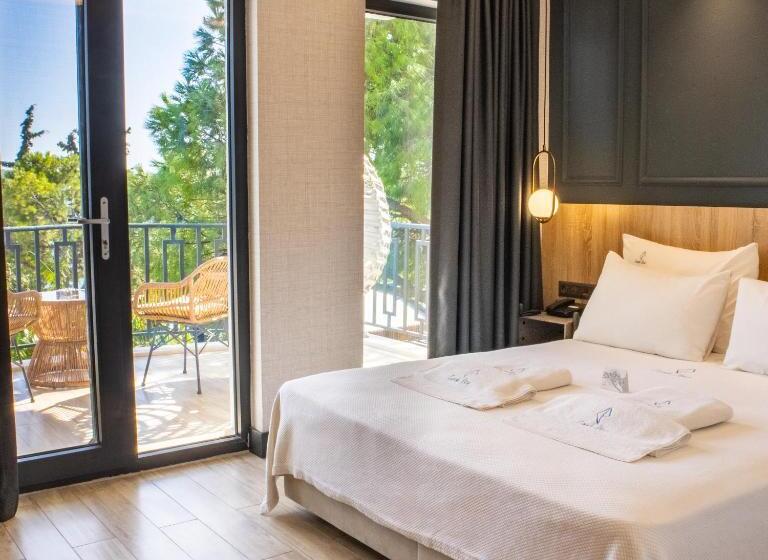 Номер Deluxe Вид на Море с Балконом, Cunda Pi̇er Otel