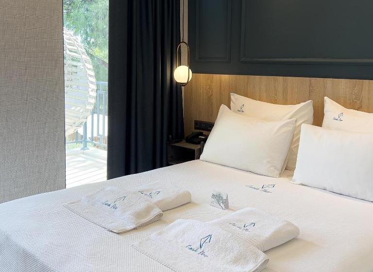 Номер Deluxe Вид на Море с Балконом, Cunda Pi̇er Otel