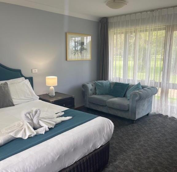Номер Стандарт с Гидромассажем, Town & Country Motor Inn