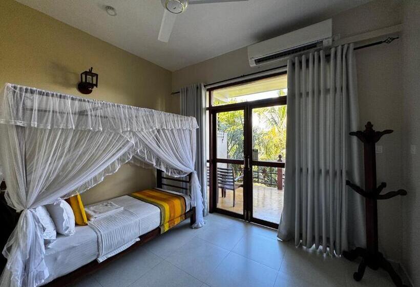 Трехместный Номер Deluxe, Peacock Villa
