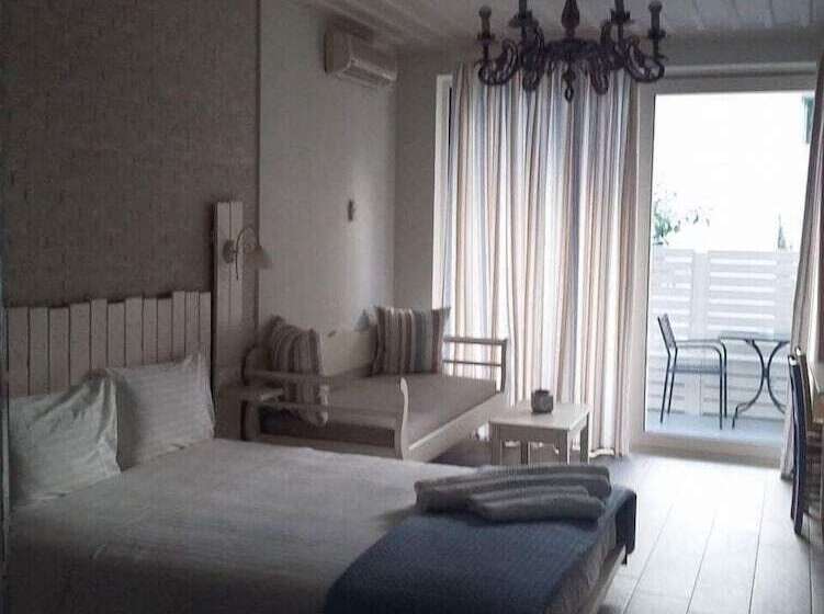إستوديو سوبيريور, Alkionides Seaside Apartments