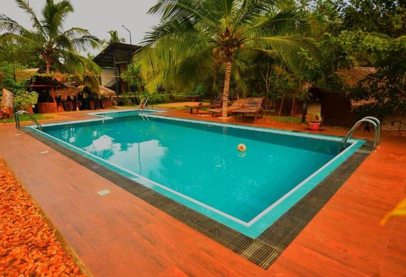 اتاق لوکس, Athgira River Camping   Udawalawe