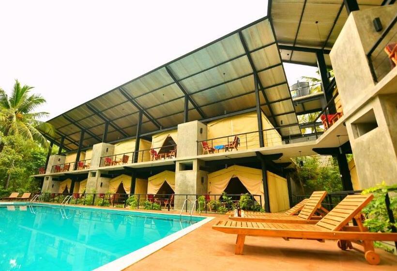 Economy Triple Room, Athgira River Camping   Udawalawe