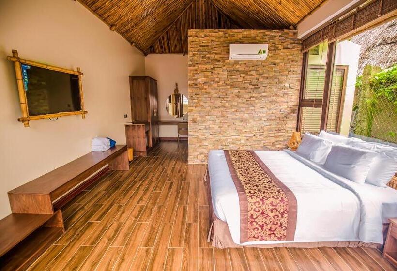 بانگلوی لوکس, Coral Bay Resort