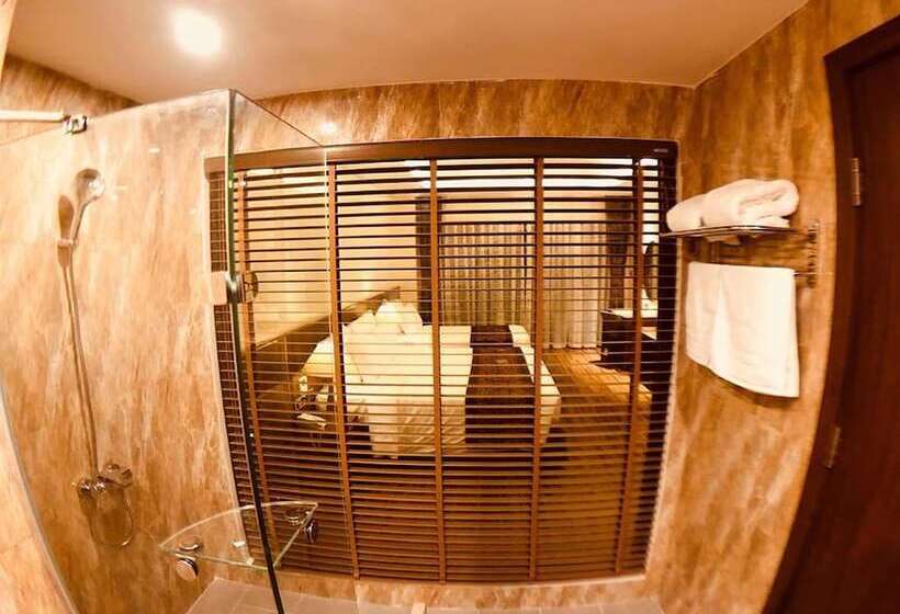اتاق سوپریور با بالکن, Coral Bay Resort