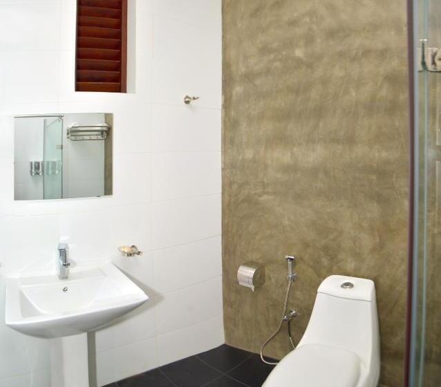 Трехместный Номер Классика, Olanro Hotel Negombo
