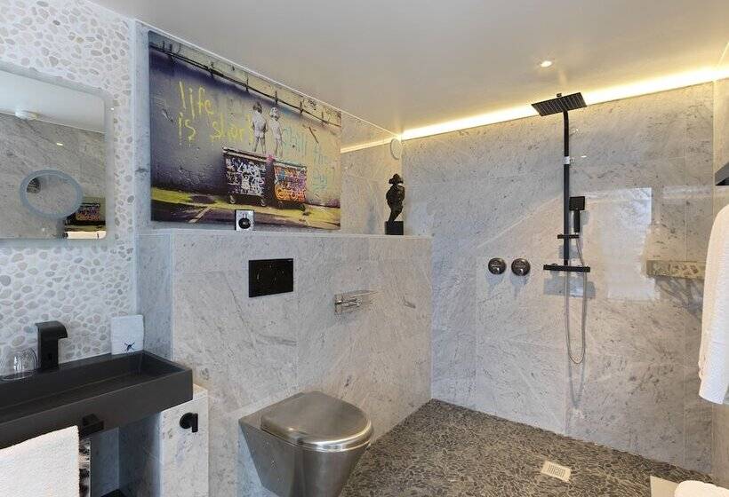Люкс, Snow Lodge Hotel Courchevel 1850
