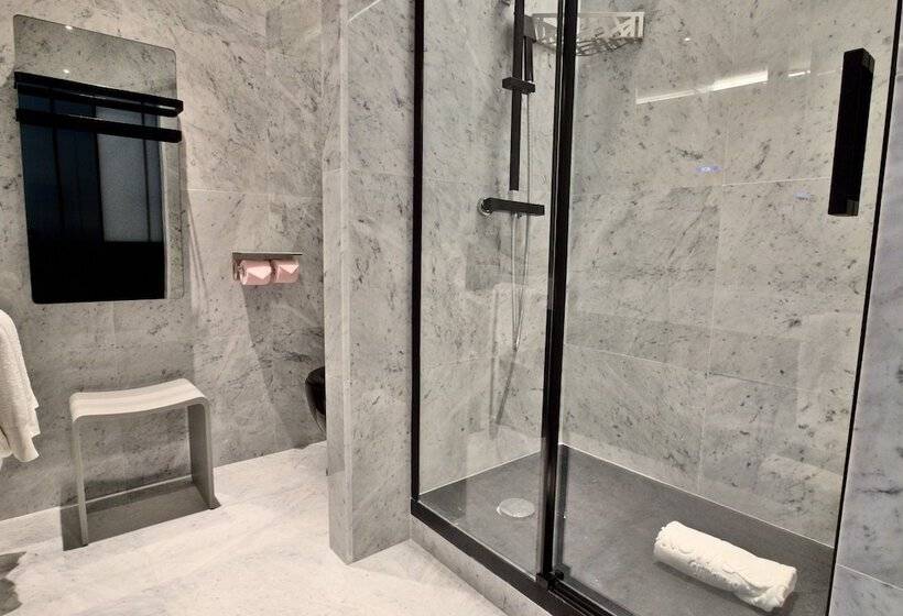 Номер Стандарт, Snow Lodge Hotel Courchevel 1850