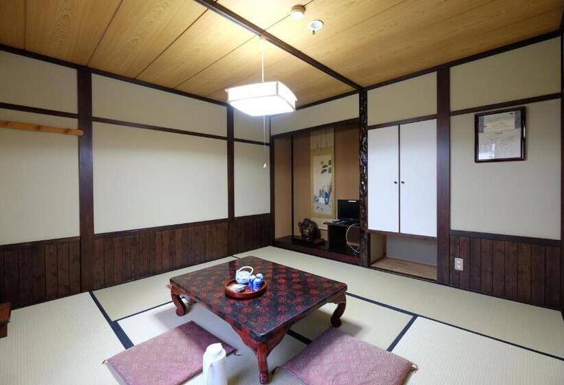 带观景的标准间, Tsuyukusa