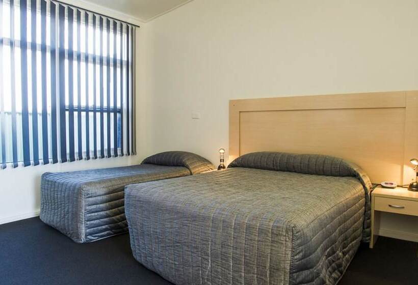 이그제큐티브 룸, Cherry Blossom Motor Inn