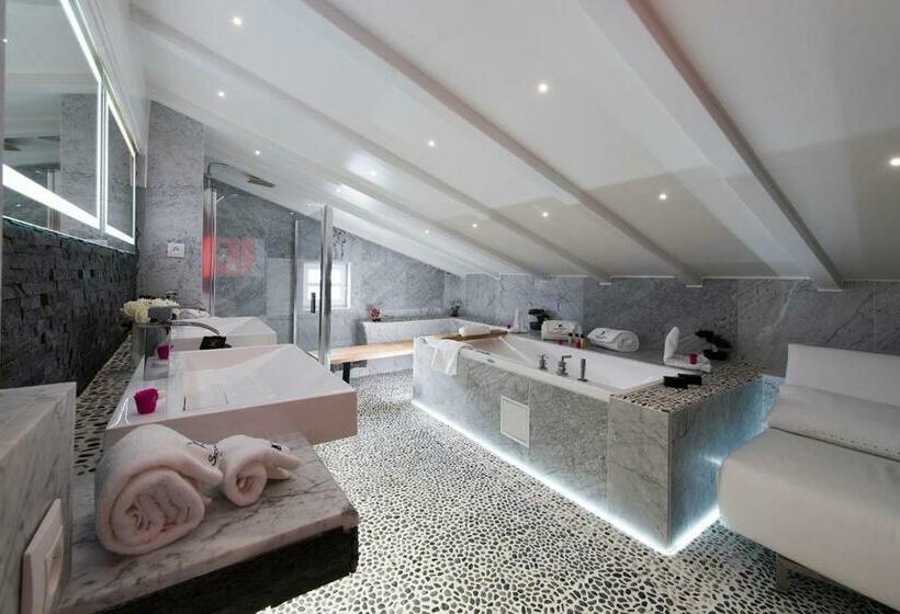 Номер Стандарт, Snow Lodge Hotel Courchevel 1850