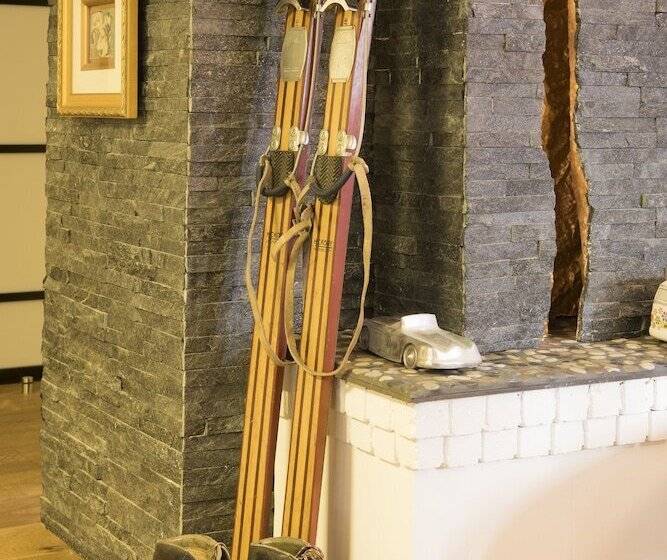 Номер Стандарт, Snow Lodge Hotel Courchevel 1850