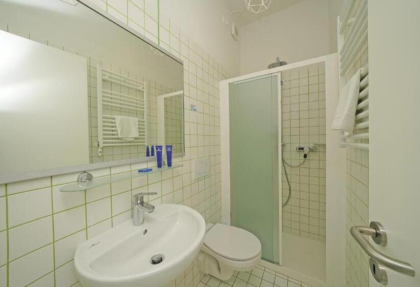 1 Bedroom Apartment Lake View, Residence Arca