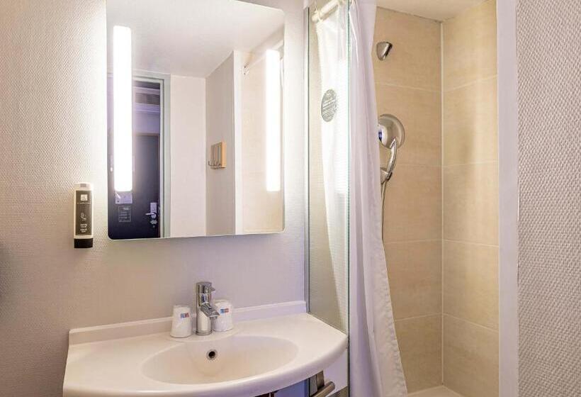 Четырехместный Номер Стандарт, B&b Hotel Bordeaux Sud