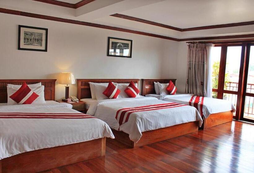 バルコニー付きジュニアスイート, Cheathata Cts Hotel Siem Reap