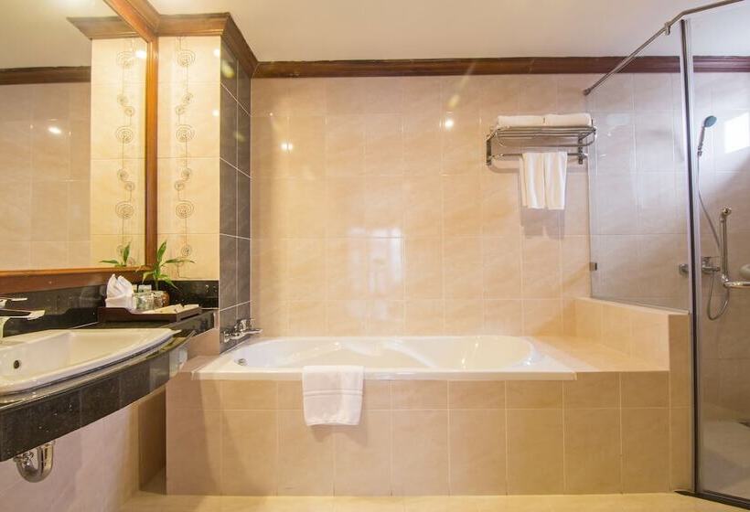 バルコニー付きジュニアスイート, Cheathata Cts Hotel Siem Reap