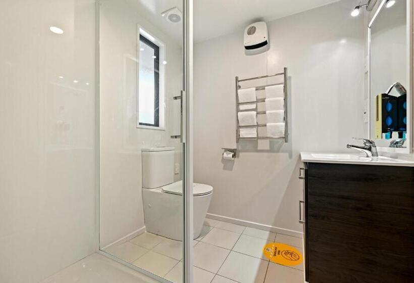 高级工作室, Riccarton Mall Motel