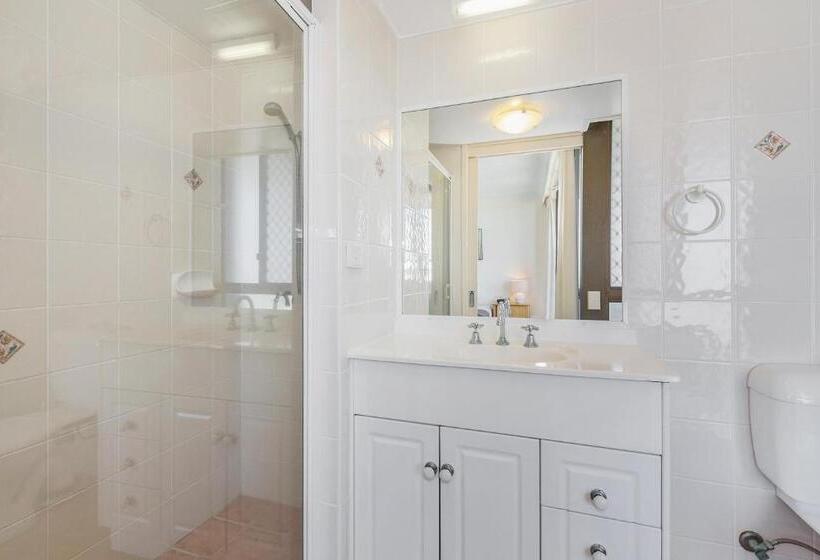Апартаменты Superior 2 Спальни, Columbia Beachfront Apartments On Rainbow Bay