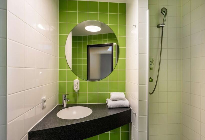 Номер Стандарт, B&b Hotel Freiburg Süd
