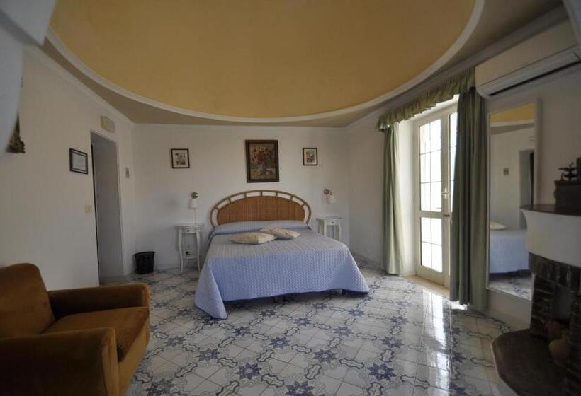 آپارتمان 1 خوابه با تراس, Villa Eva