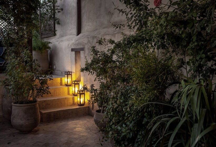 مجموعه ویستا شهر, Karawan Riad