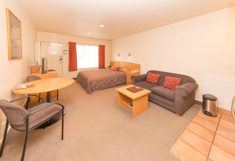 수피리어 스튜디오, Siena Motor Lodge