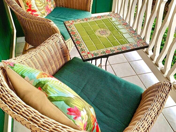 Номер Стандарт, Big Island Retreat
