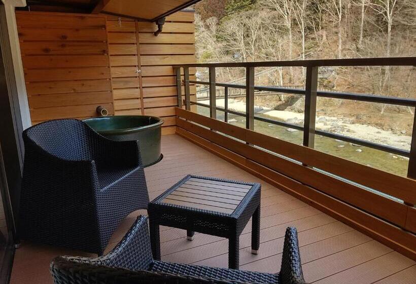 Deluxe room with river view, Shiobara Onsen Ryokan Kamiaizuya
