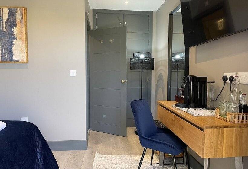 Номер Deluxe, The Old Talbot Hotel Milton Keynes