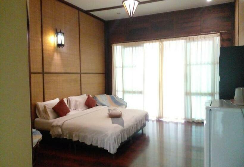 디럭스 룸, Baansuanleelawadee Resort Amphawa