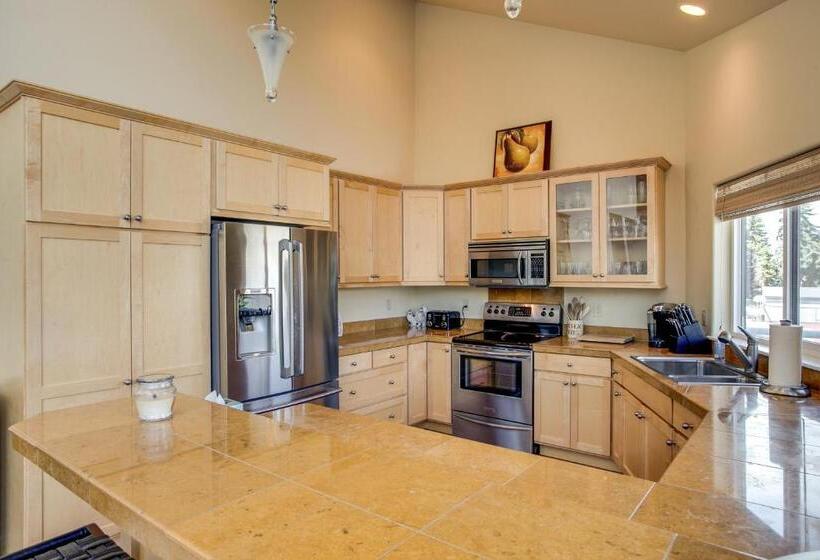 Дом 3 Спальни, Chelan Resort Waterfront Townhouse
