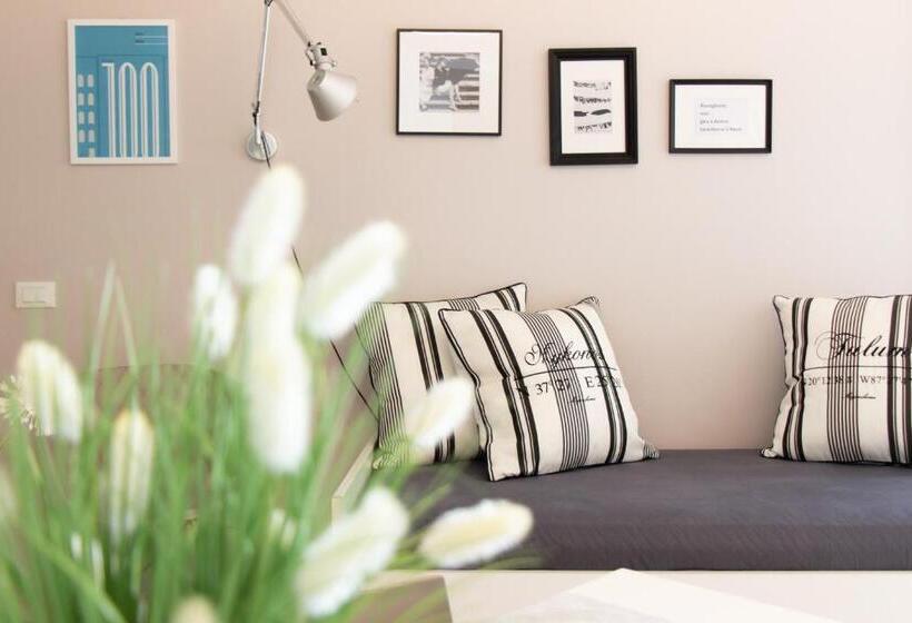 Apartamento 2 Quartos com Varanda, Residenza Alma