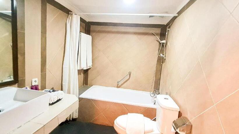 Люкс Повышенной Комфортности, Grand Inna Samudra Beach