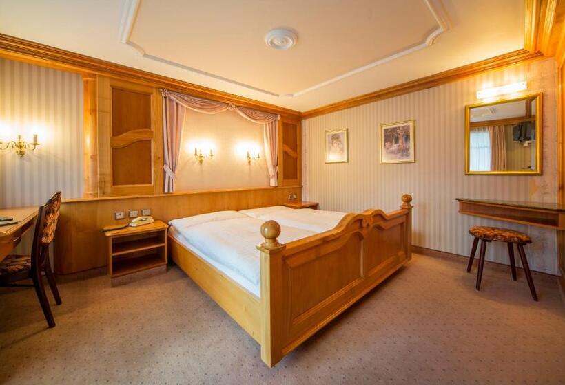 Семейный Номер Deluxe, Olympia