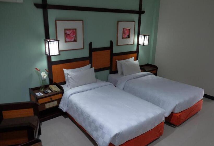 Номер Deluxe, Sofia Juanda Surabaya