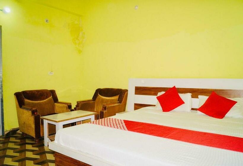 اتاق کلاسیک سه تخته, Oyo Flagship 81203 Sai Kripa Guest House